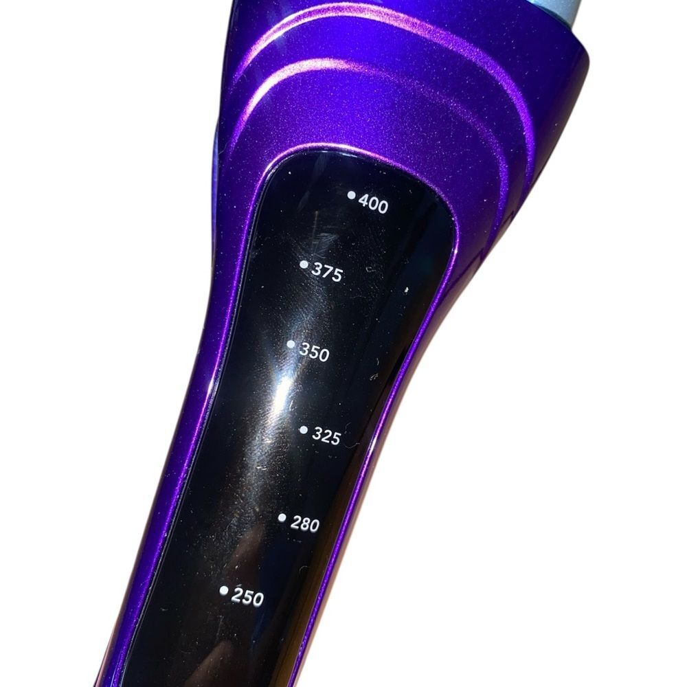 Bed Head A Wave We Go Tourmaline Ceramic
Adjustable Hair Waver - Picture 9 of 10